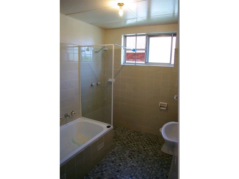 12 Railway Road, New Lambton NSW 2305