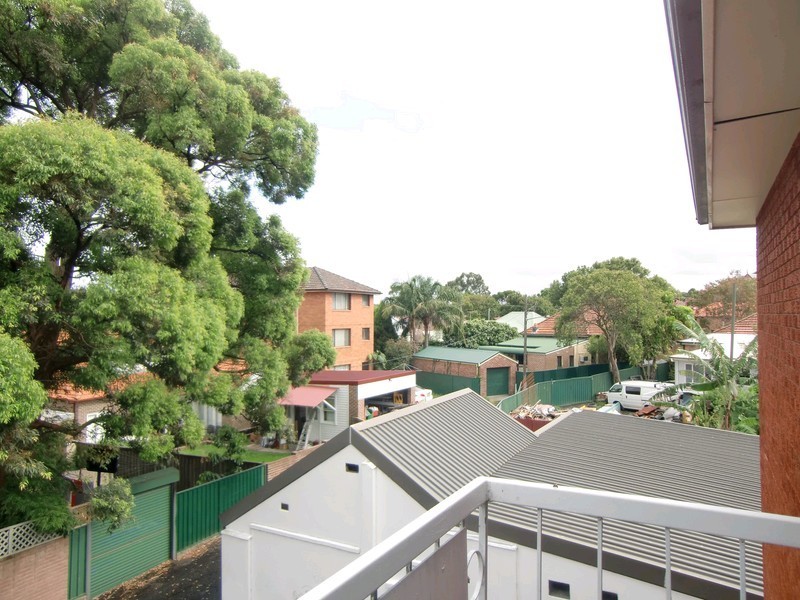 9/64 Alt Street, Ashfield NSW 2131
