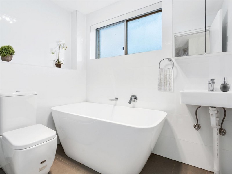 1/10 Curt Street, Ashfield NSW 2131