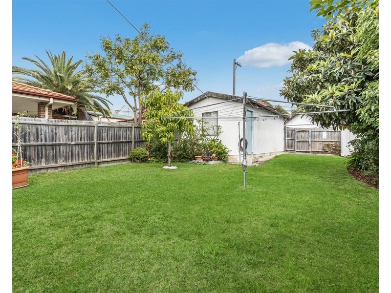 25 Hugh Street, Ashfield NSW 2131
