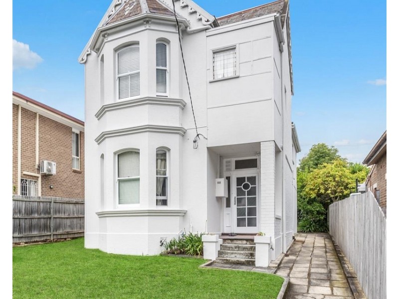 25 Hugh Street, Ashfield NSW 2131