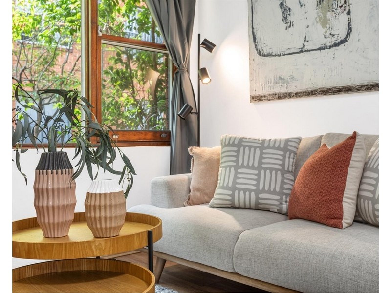 2/21 Cecil Street, Ashfield NSW 2131