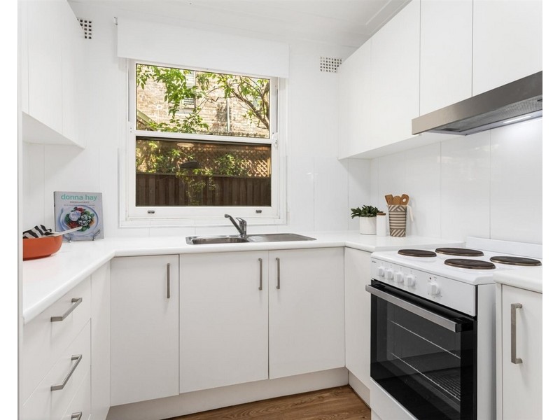 2/21 Cecil Street, Ashfield NSW 2131