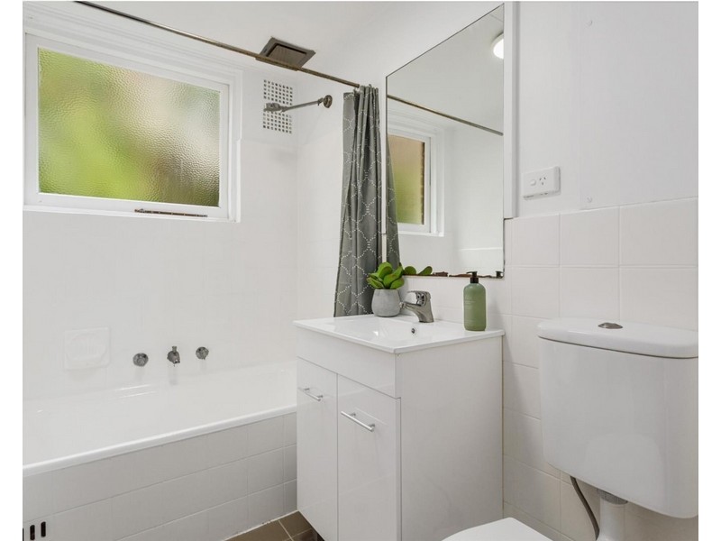 2/21 Cecil Street, Ashfield NSW 2131