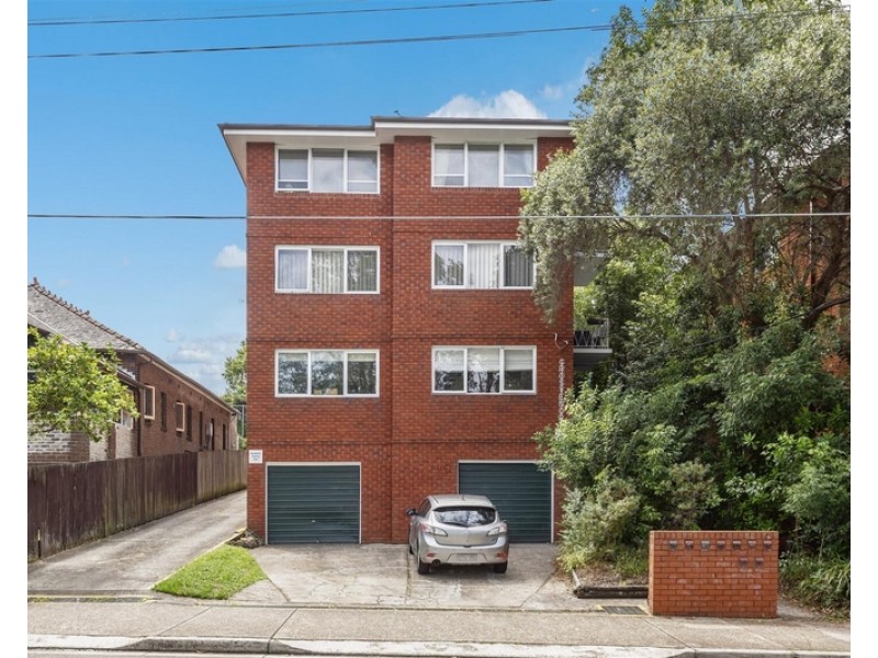 2/59 Grosvenor Crescent, Summer Hill NSW 2130