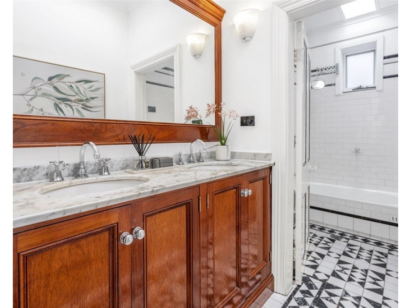 33 Wallace Street, Burwood NSW 2134