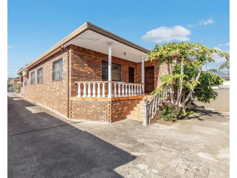 32 Fifth Avenue, Berala NSW 2141