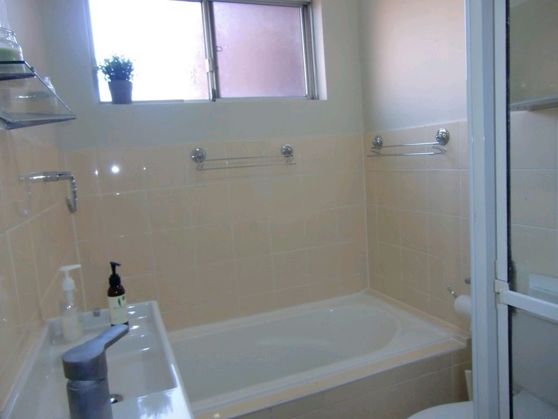 1/22 Morris Avenue, Croydon Park NSW 2133