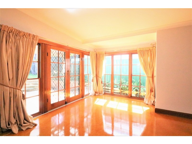 33 Wallace Street, Burwood NSW 2134