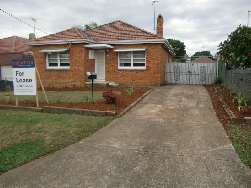 32 Proctor Avenue, Kingsgrove NSW 2208