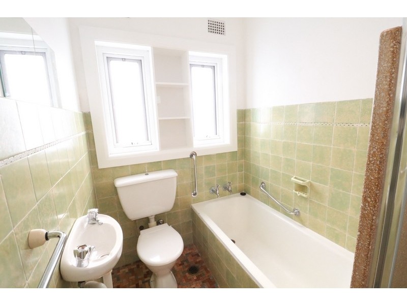 32 Proctor Avenue, Kingsgrove NSW 2208