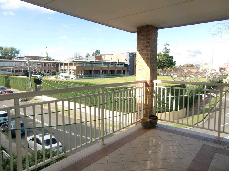 13/6 Grosvenor Street, Croydon NSW 2132