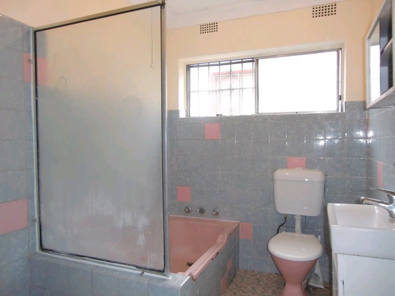 1/83 Harrow Road, Auburn NSW 2144