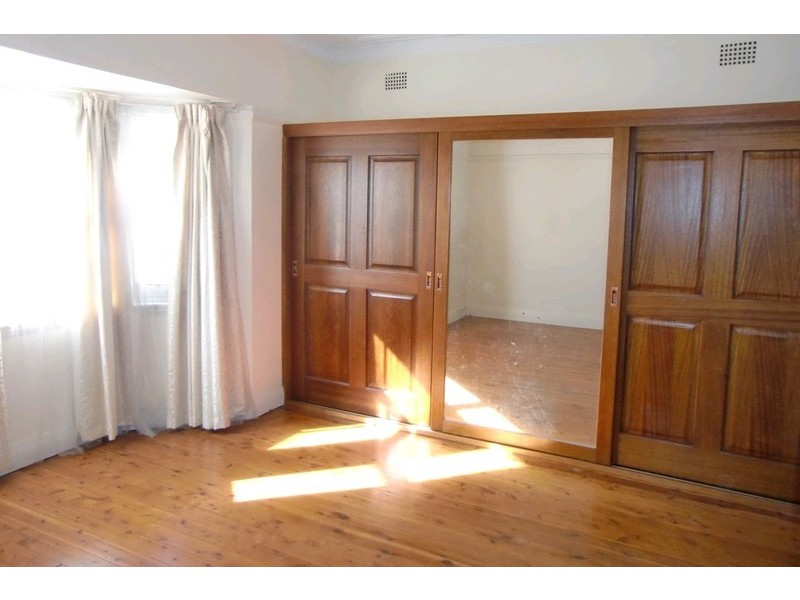 9A Dibbs Street, Canterbury NSW 2193