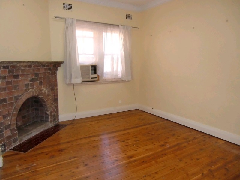 9A Dibbs Street, Canterbury NSW 2193