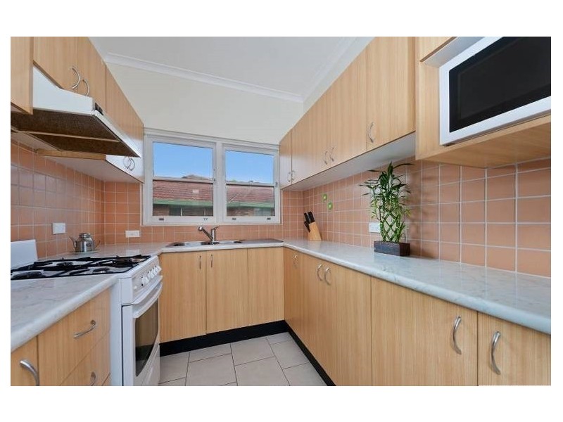 8/22 Unara Street, Campsie NSW 2194