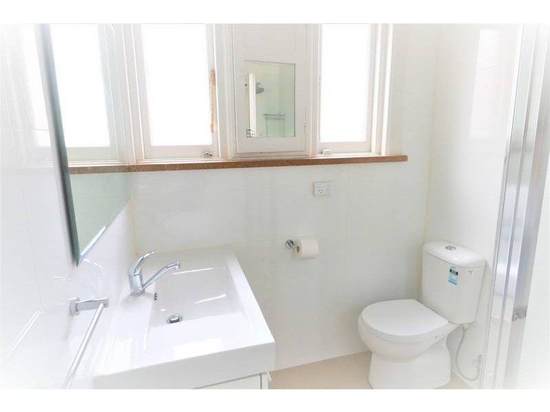 2/ 157 Norton Street, Ashfield NSW 2131