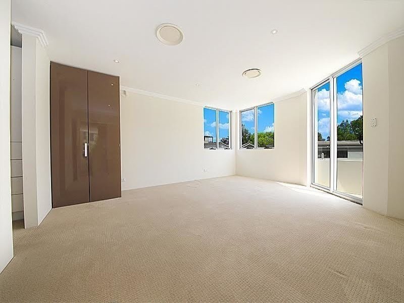 11 Spalding Crescent, Hurstville Grove NSW 2220