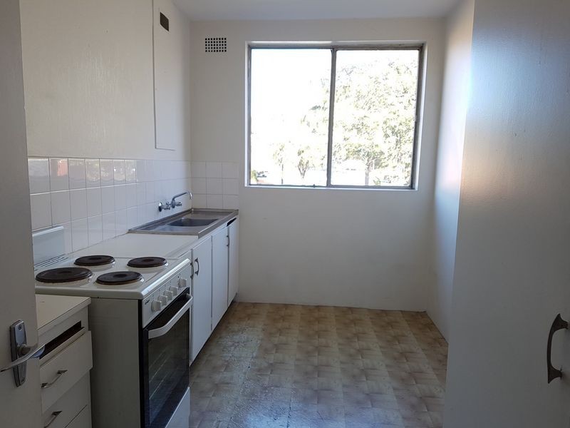 8/ 278 King Georges Road, Roselands NSW 2196