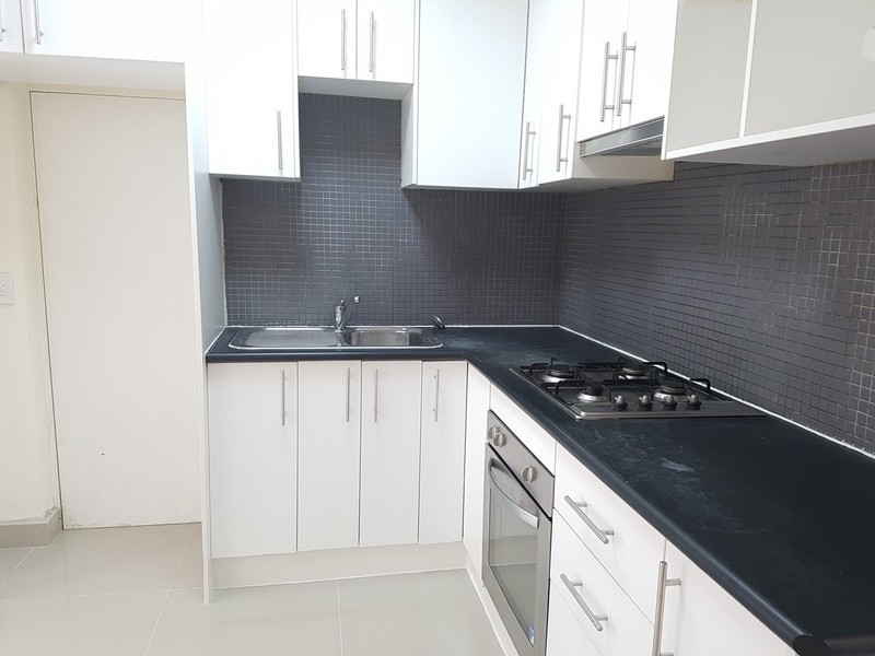 2/ 5 George Street, Burwood NSW 2134