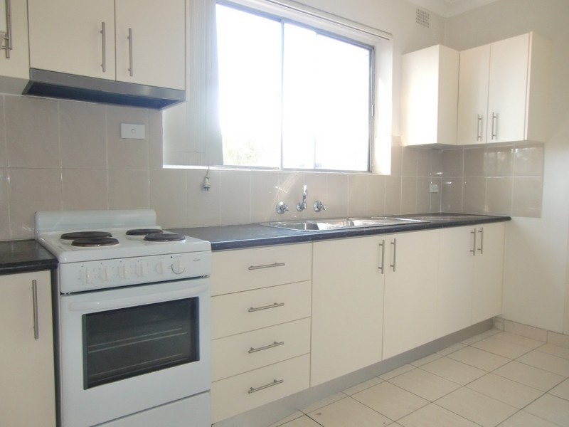 13/ 31-33 First Avenue, Campsie NSW 2194