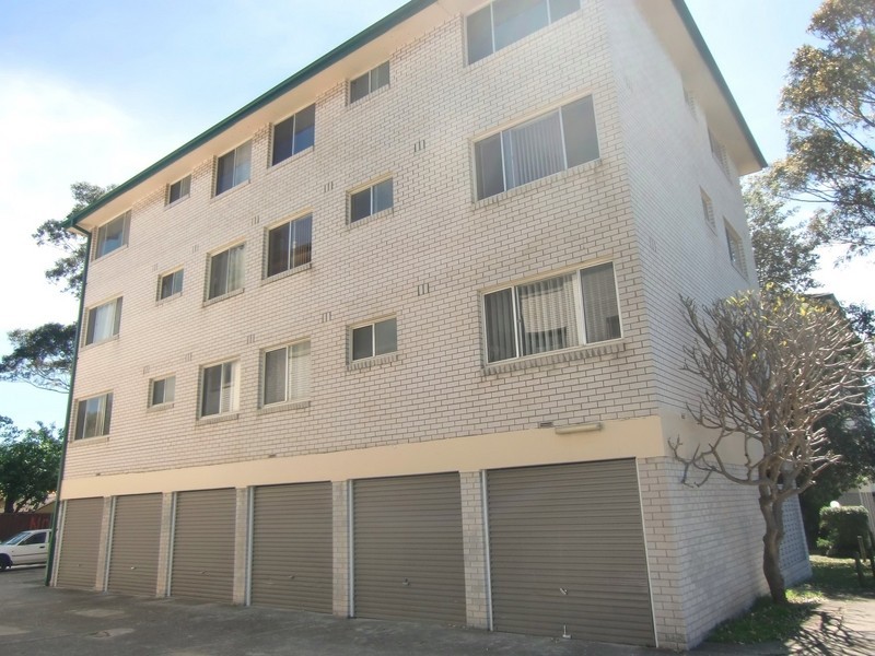 13/ 31-33 First Avenue, Campsie NSW 2194