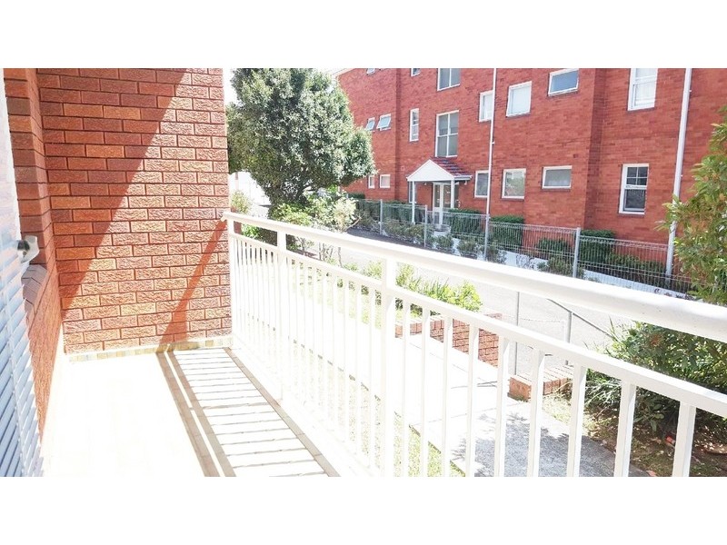 2/12 Webbs Avenue, Ashfield NSW 2131