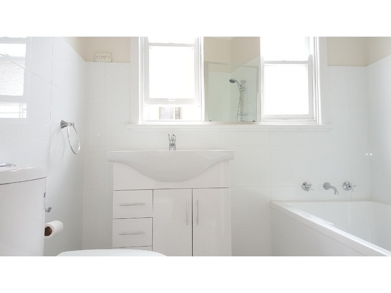 24 Bonds Road, Roselands NSW 2196