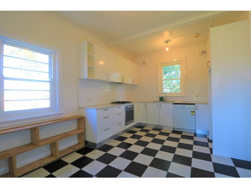 2/24 Albert Parade, Ashfield NSW 2131