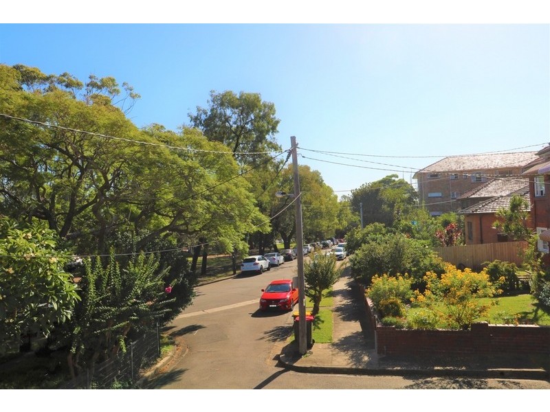 2/24 Albert Parade, Ashfield NSW 2131