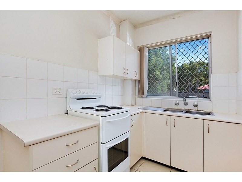 4/190 Sandal Crescent, Carramar NSW 2163
