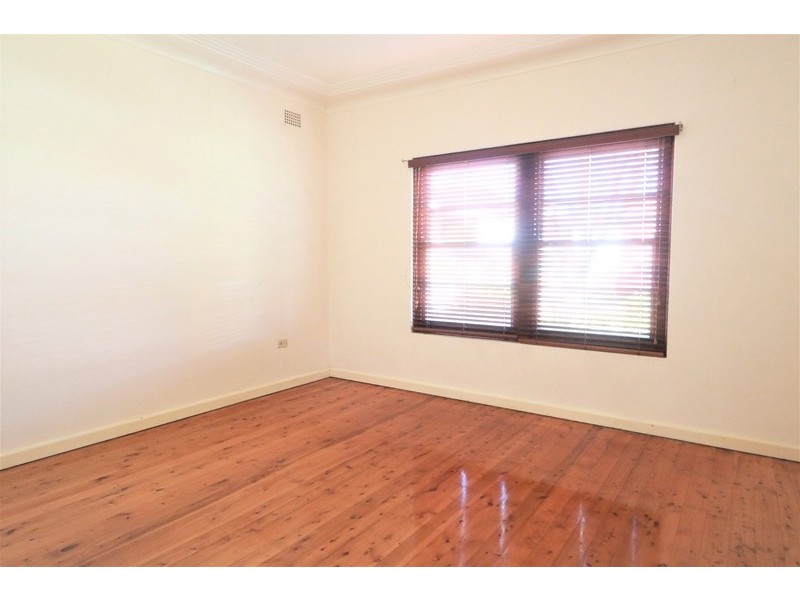 8 Julie Avenue, Clemton Park NSW 2206