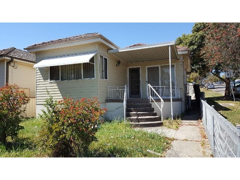 24 Bonds Road, Roselands NSW 2196