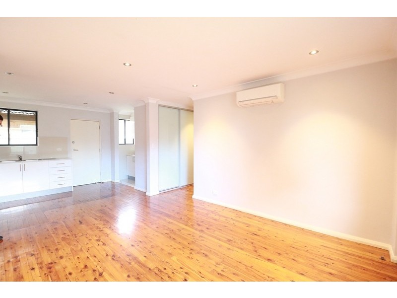 12/9a Loch Street, Campsie NSW 2194