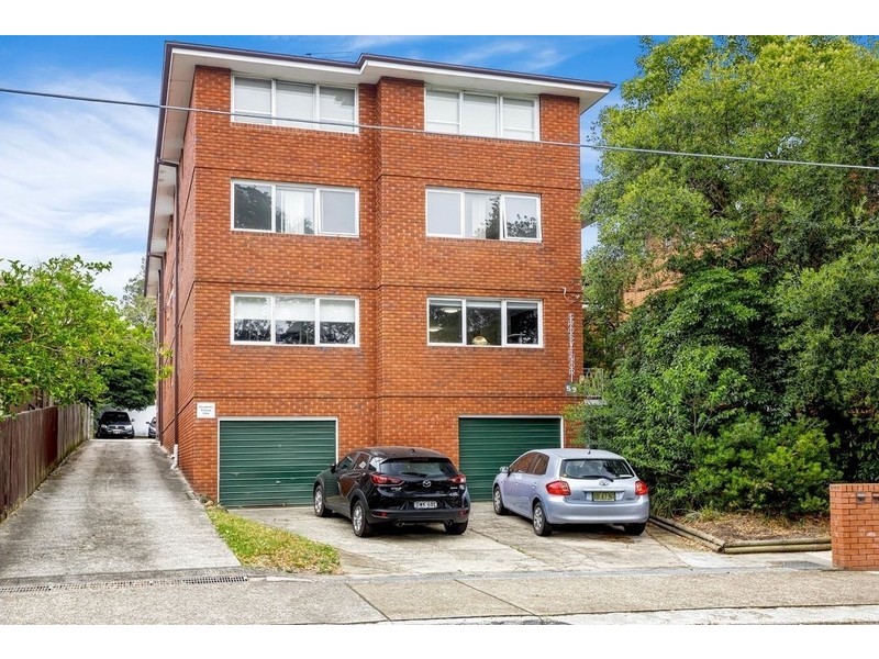 2/ 59 Grosvenor Crescent, Summer Hill NSW 2130