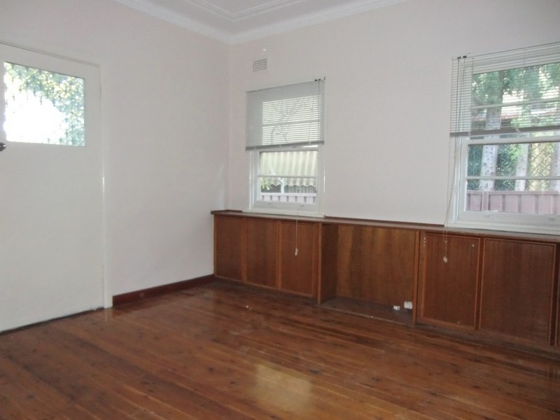 2/ 37 Morotai Avenue, Riverwood NSW 2210