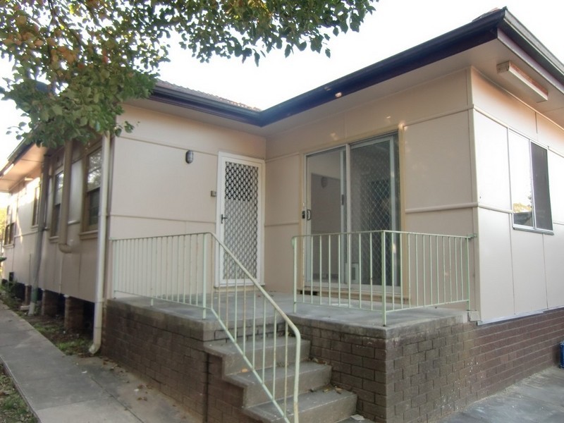 2/ 37 Morotai Avenue, Riverwood NSW 2210