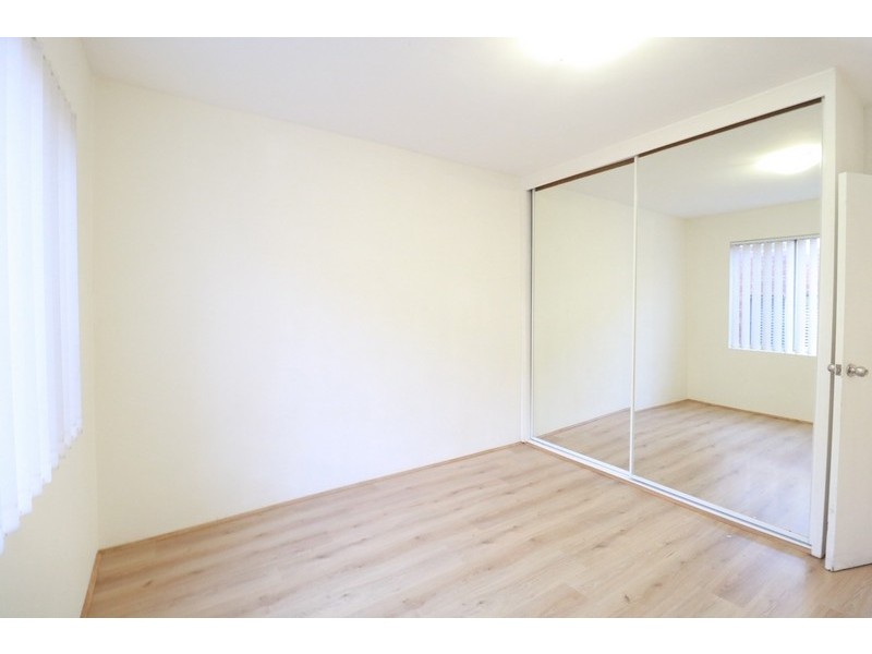 2/ 10 Curt Street, Ashfield NSW 2131