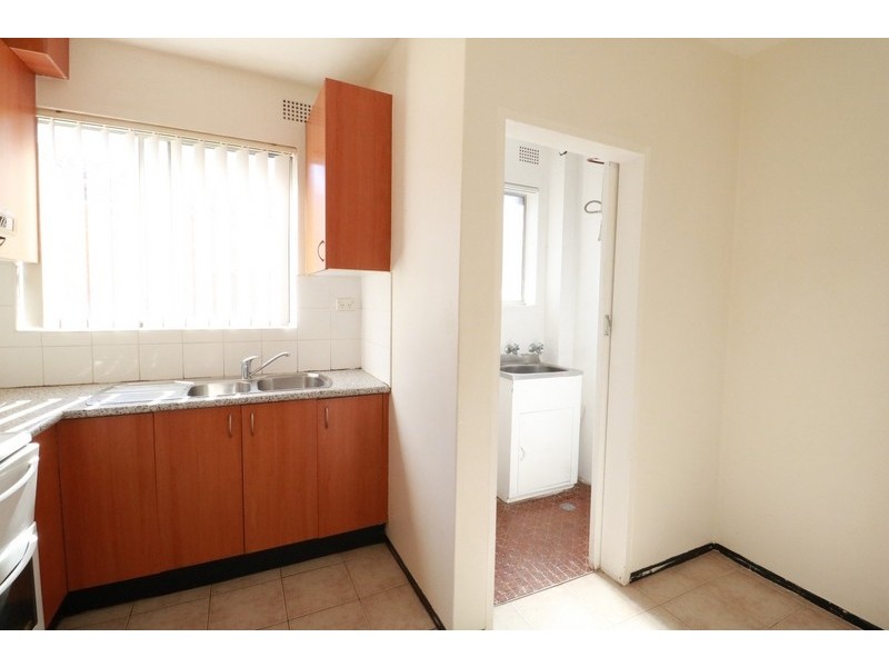 2/ 10 Curt Street, Ashfield NSW 2131