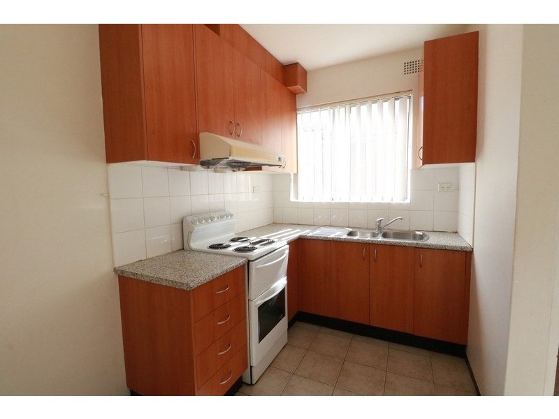 2/ 10 Curt Street, Ashfield NSW 2131