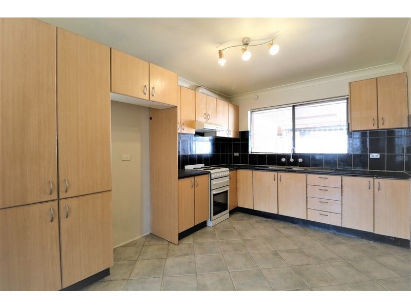 4/209-211 Hume Highway, Greenacre NSW 2190