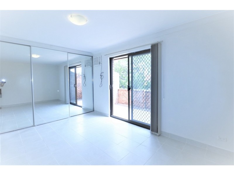 4/209-211 Hume Highway, Greenacre NSW 2190