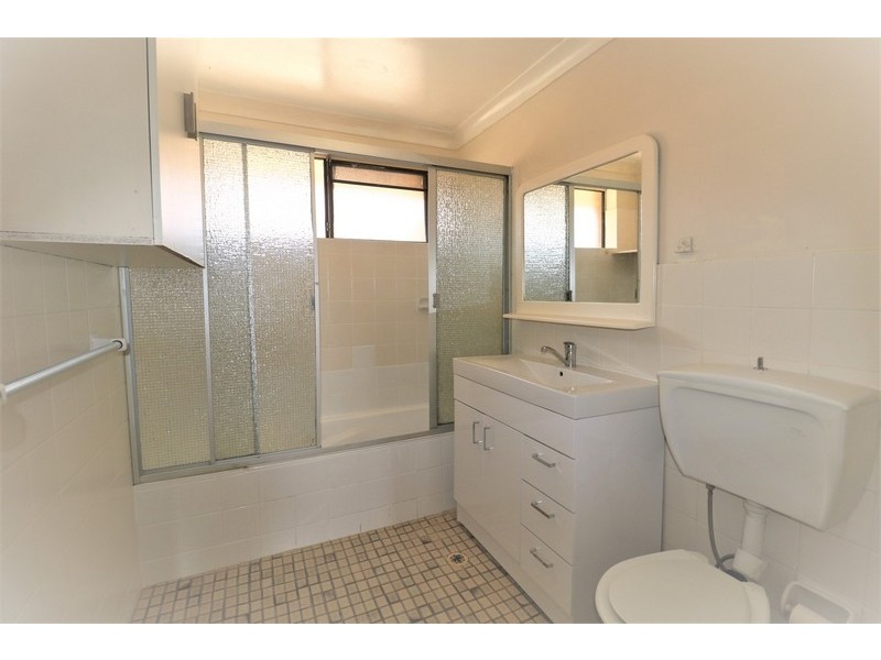 4/209-211 Hume Highway, Greenacre NSW 2190