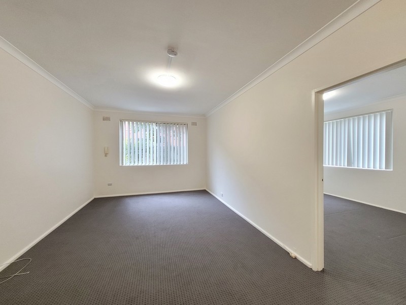 1/ 27 Second Avenue, Campsie NSW 2194