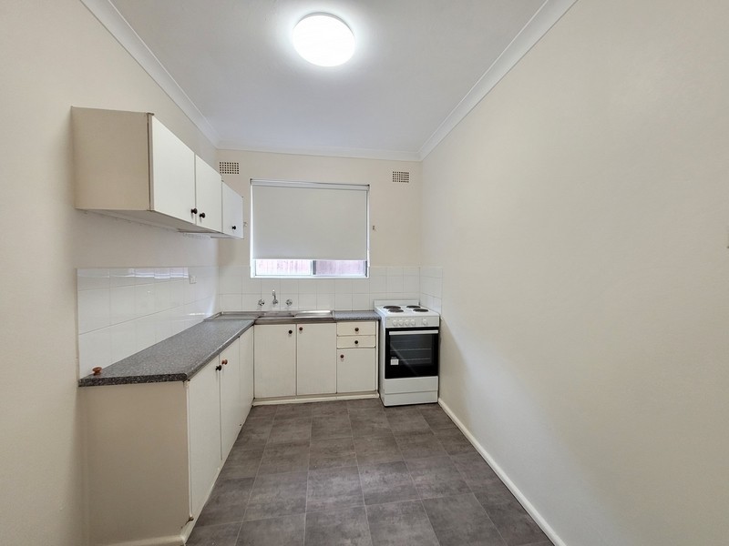 1/ 27 Second Avenue, Campsie NSW 2194