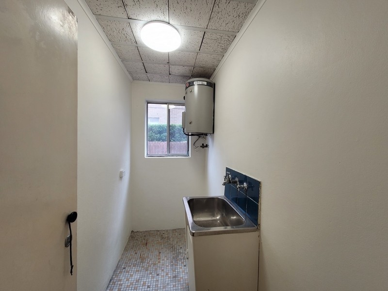 1/ 27 Second Avenue, Campsie NSW 2194