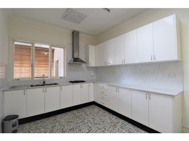 76 Park Avenue, Ashfield NSW 2131