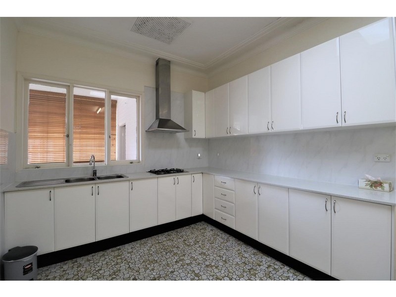 76 Park Avenue, Ashfield NSW 2131