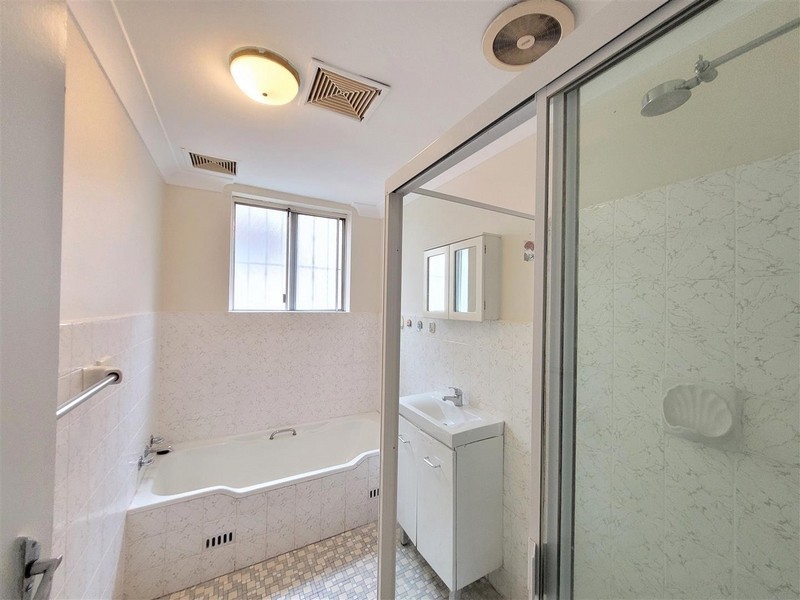 1/ 56 Frederick Street, Campsie NSW 2194