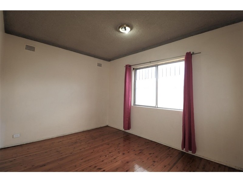 2/9 Duke Street, Campsie NSW 2194